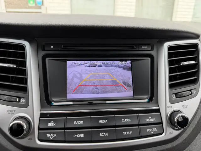 2018 Hyundai Tucson| All Wheel Drive | Two Sets of Tires | - Photo 13