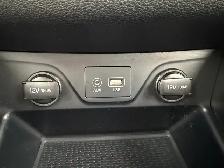 2018 Hyundai Tucson| All Wheel Drive | Two Sets of Tires | - Photo 14