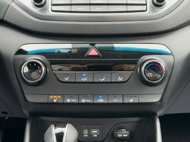 2018 Hyundai Tucson| All Wheel Drive | Two Sets of Tires | - Photo 18