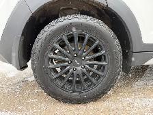 2018 Hyundai Tucson| All Wheel Drive | Two Sets of Tires | - Photo 23