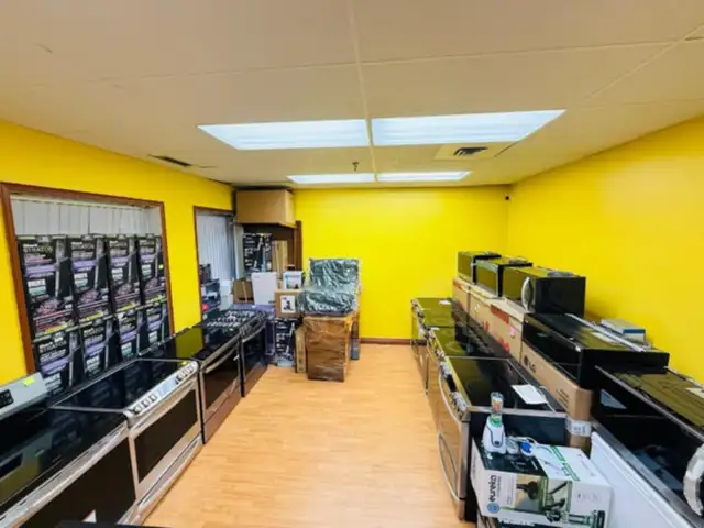 New & Open Box Stoves – Electric, Gas, Induction!