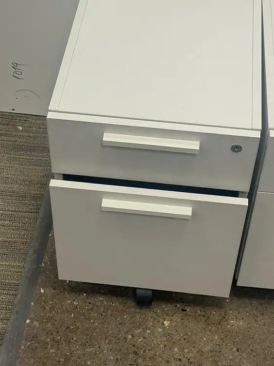 Haworth Benching System-Used Cubicles-Call Us Now! - Photo 3