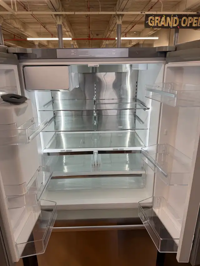 Bosch stainless steel three door fridge 2024 - Photo 2