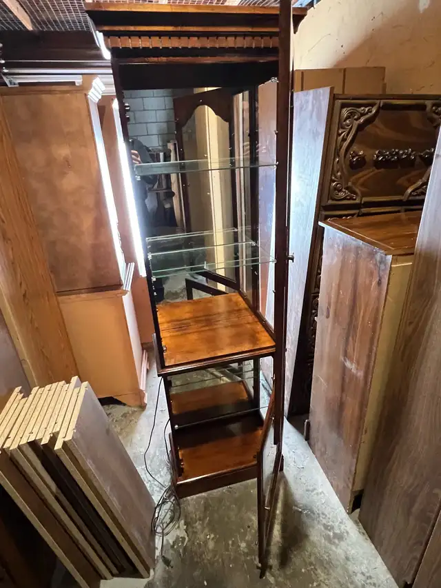 Free delivery used Wooden Curio Display Cabinet - Photo 6