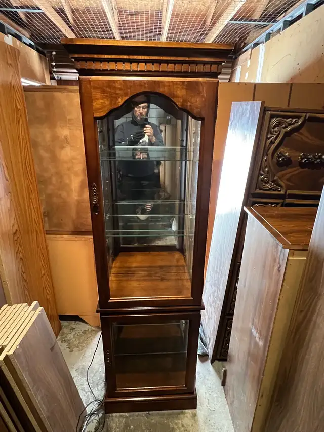 Free delivery used Wooden Curio Display Cabinet - Photo 7