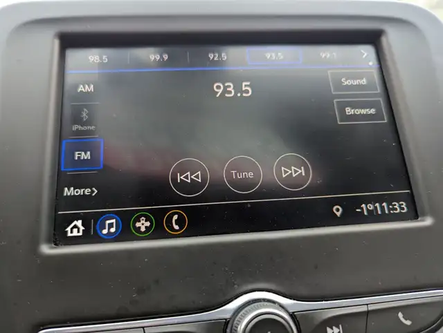 2021 Chevrolet Equinox LS WITH APPLE CARPLAY! - Photo 14