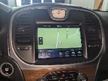 2019 Chrysler 300 C PLATINUM EDITION WITH LEATHER/SUNROOF! - Photo 9