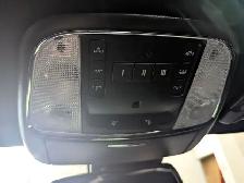 2019 Chrysler 300 C PLATINUM EDITION WITH LEATHER/SUNROOF! - Photo 14