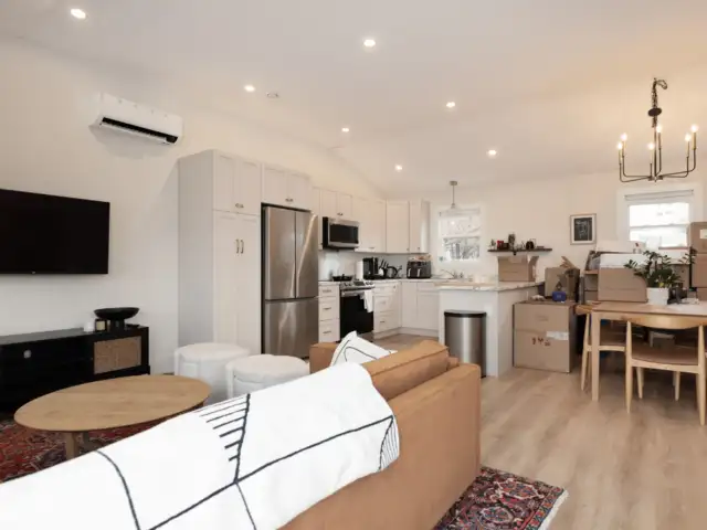 STUNNING HALIFAX VIEWS: EXECUTIVE 2 Bed 2 Bath AVAILABLE MAY 1ST - Photo 6