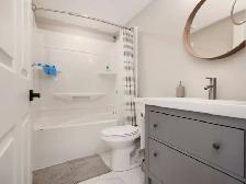 STUNNING HALIFAX VIEWS: EXECUTIVE 2 Bed 2 Bath AVAILABLE MAY 1ST - Photo 8