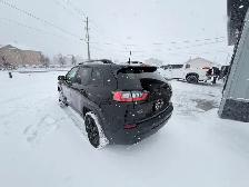 2019 JEEP CHEROKEE V6 4X4  CERTIFIED  FINANCING AVAILABLE - Photo 3