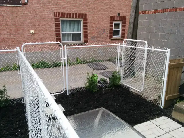 3-1/2 Subway station/ Metro Jolicoeur/Monk, 1 150 $/ m - Photo 6