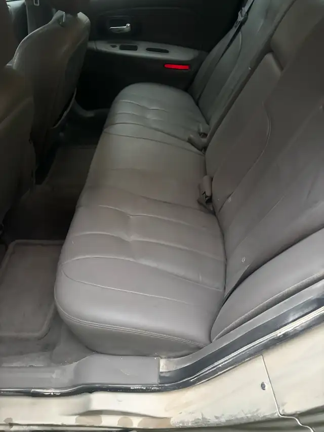 2004 Chrysler Concorde - Photo 9