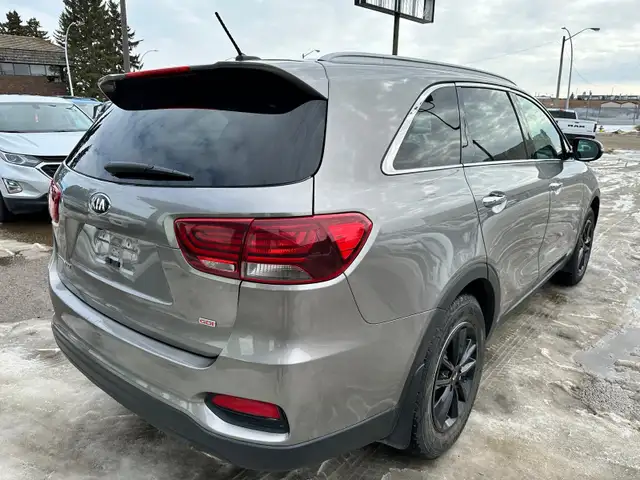 2019 KIA SORENTO LX – 2.4L – AWD - NO ACCIDENTS - Photo 5