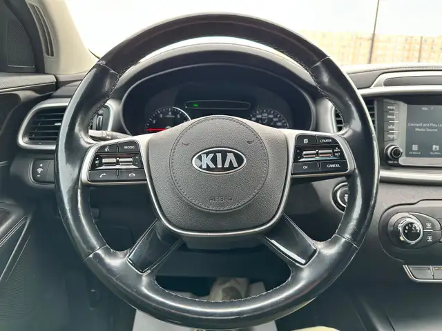 2019 KIA SORENTO LX – 2.4L – AWD - NO ACCIDENTS - Photo 13
