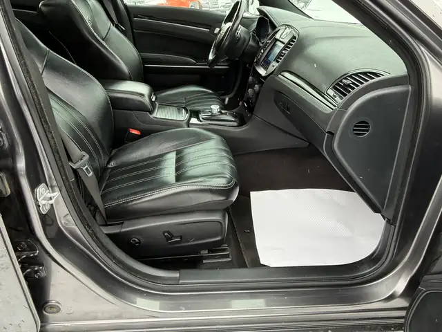 2017 Chrysler 300 Backup Cam H.Seats Sunroof 1 YEAR WARRANTY - Photo 14