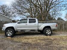 2007 TRD Toyota Tacoma- certified