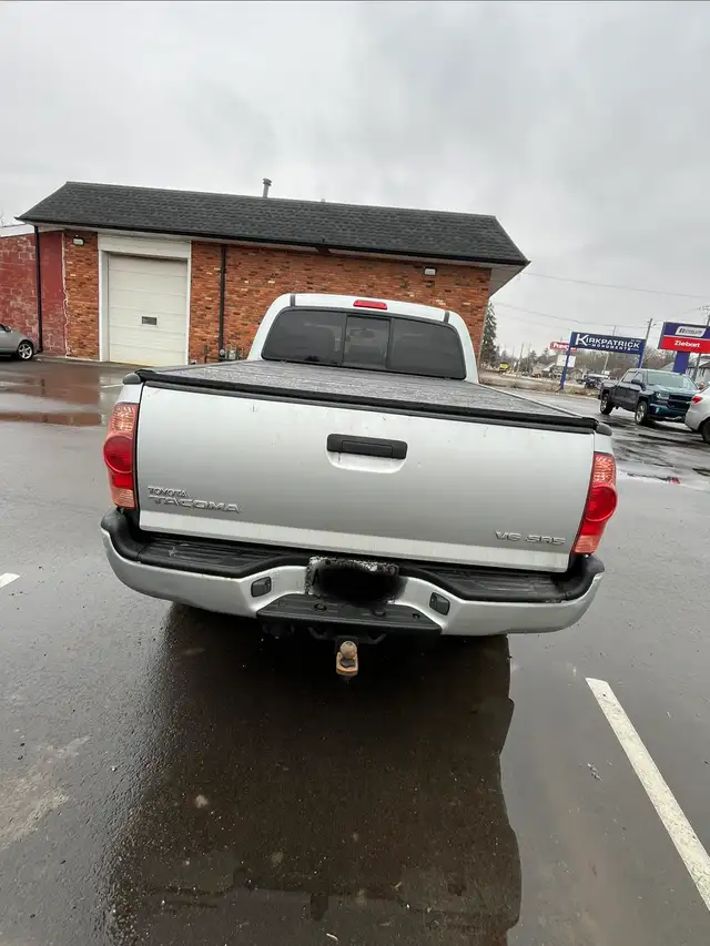 2007 TRD Toyota Tacoma- certified - Photo 5