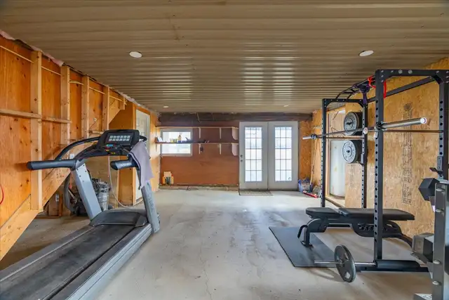 49-Acre Cash Crop Farm with BARNDOMINIUM in Norfolk County - Photo 4