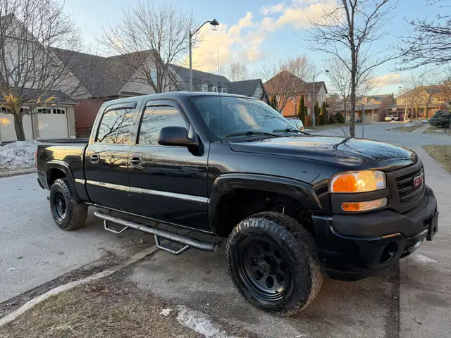2006 GMC Sierra 1500 Crew Cab 5.3 4X4