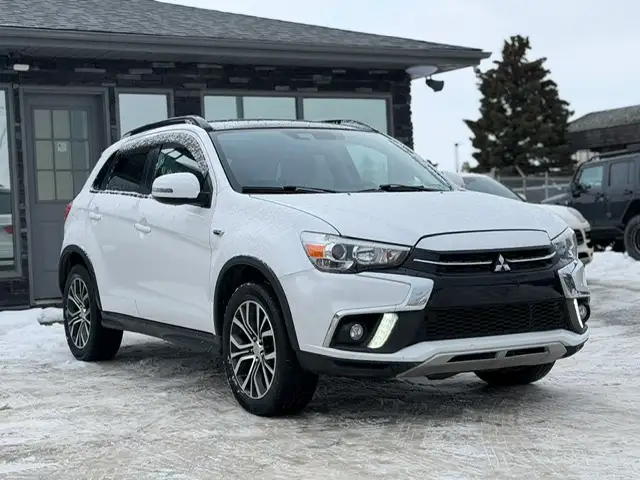 2018 MITSUBISHI RVR GT – 2.4L – AWD   161,000 KM   ACCIDENT FREE - Photo 3