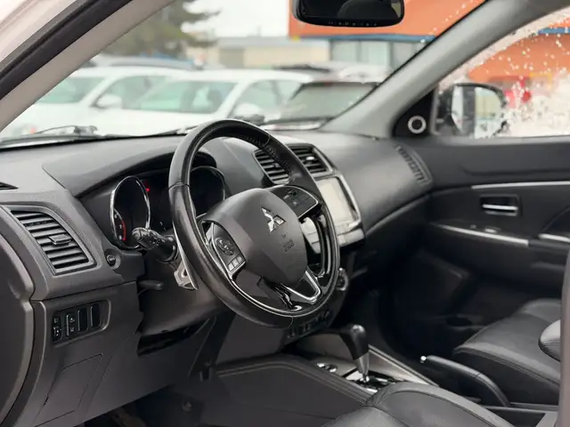 2018 MITSUBISHI RVR GT – 2.4L – AWD   161,000 KM   ACCIDENT FREE - Photo 15