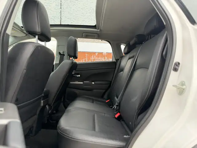 2018 MITSUBISHI RVR GT – 2.4L – AWD   161,000 KM   ACCIDENT FREE - Photo 17