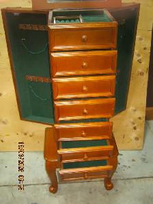 Jewelry armoire/cabinet - Photo 2