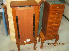 Jewelry armoire/cabinet - Photo 6