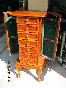 Jewelry armoire/cabinet - Photo 7