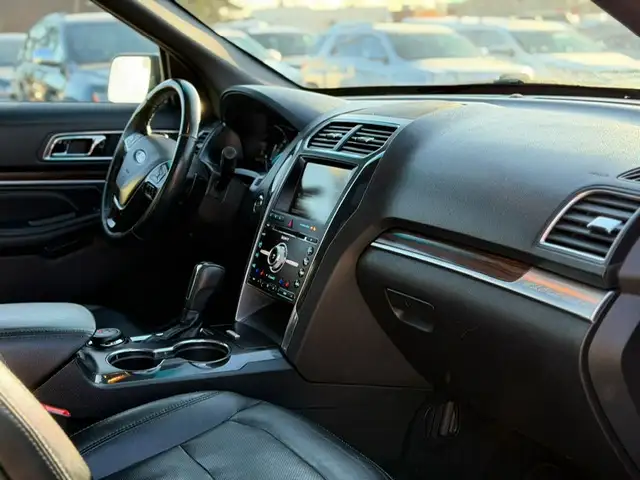 2016 FORD EXPLORER LIMITED – 3.5L V6 – AWD-ACCIDENT FREE - Photo 10