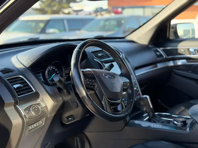 2016 FORD EXPLORER LIMITED – 3.5L V6 – AWD-ACCIDENT FREE - Photo 11