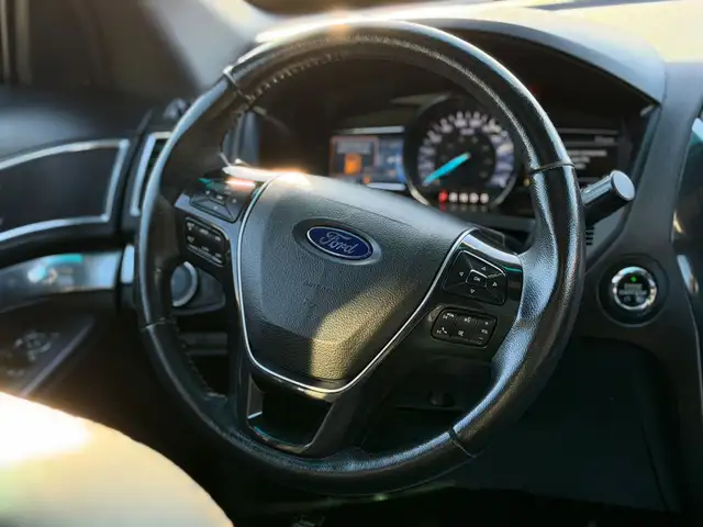 2016 FORD EXPLORER LIMITED – 3.5L V6 – AWD-ACCIDENT FREE - Photo 16