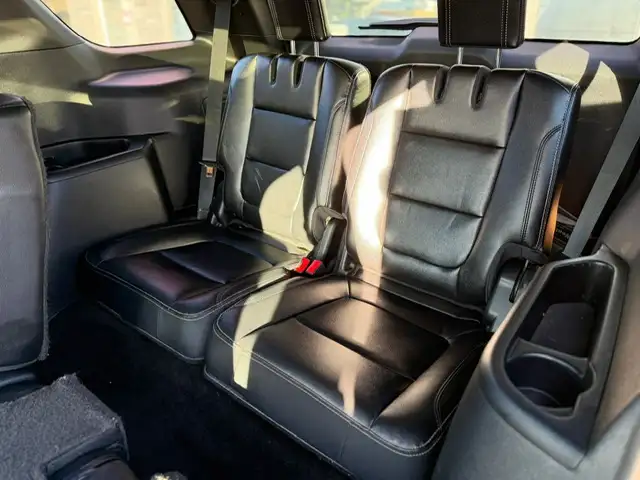 2016 FORD EXPLORER LIMITED – 3.5L V6 – AWD-ACCIDENT FREE - Photo 17