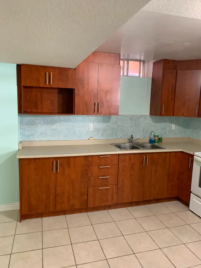2-Bedroom Basement for Rent Brampton -Utilities Included- - Photo 7