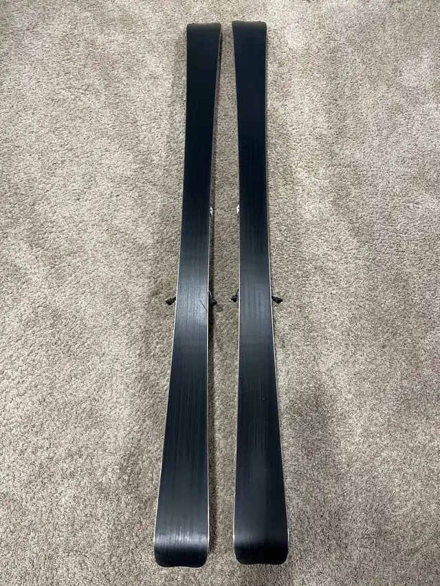 Volkl RTM 77 (171 cm) - Photo 6