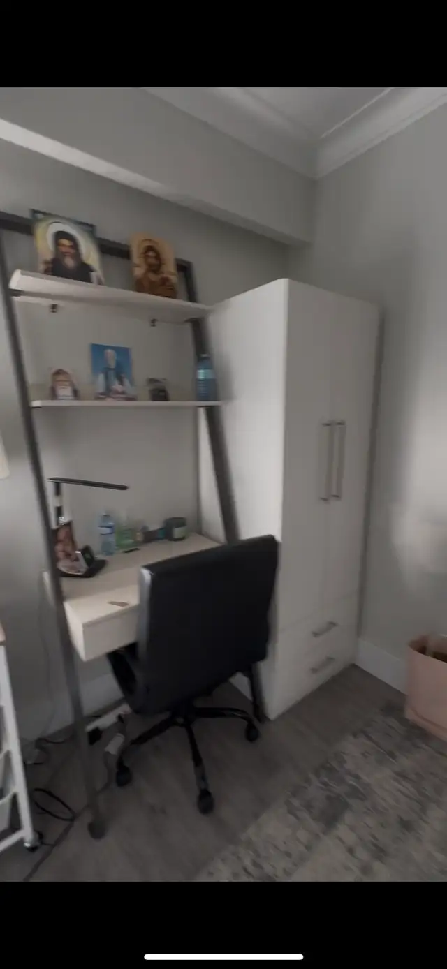 Summer Sublet Available - Photo 3