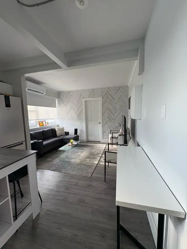 Summer Sublet Available - Photo 5