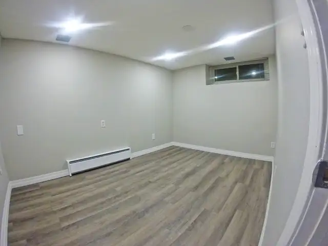 1 Bedroom Apartment -  Renovated/Cozy/Spacious/All inclusive - Photo 7