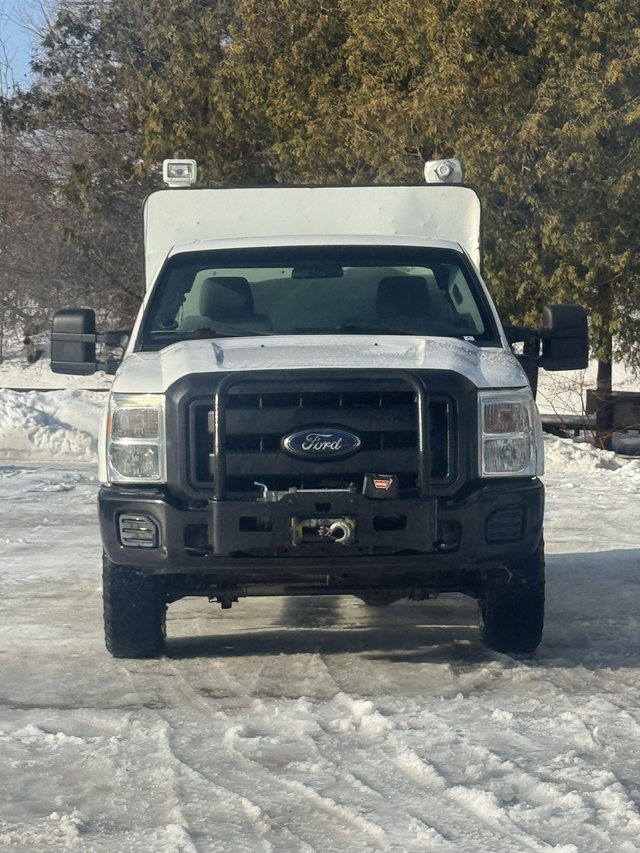 2015 Ford Super Duty F-250 SRW HIGH ROOF CAP 4x4 XLT — CERTIFIED