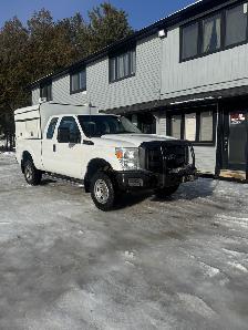 2015 Ford Super Duty F-250 SRW HIGH ROOF CAP 4x4 XLT — CERTIFIED - Photo 6