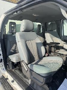 2015 Ford Super Duty F-250 SRW HIGH ROOF CAP 4x4 XLT — CERTIFIED - Photo 10