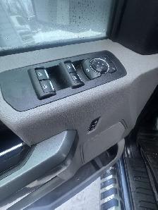 2017 Ford F-150 XLT CREW CAB 4x4 6.6 FT BOX — CERTIFIED— - Photo 7