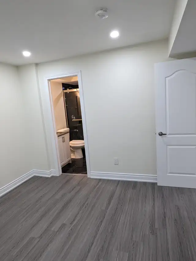 2 Bed   2 Bath Basement for Rent - Photo 9