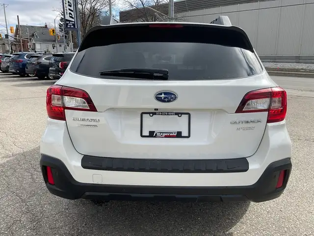 2019 Subaru Outback 2.5i Limited W/ Eye Sight Pkg - LEATHER! NAV - Photo 6