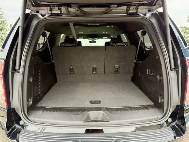2022 Chevrolet Suburban LT - DURAMAX DIESEL! - Photo 10