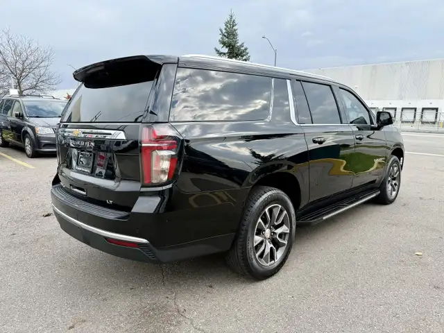 2022 Chevrolet Suburban LT - DURAMAX DIESEL! - Photo 12