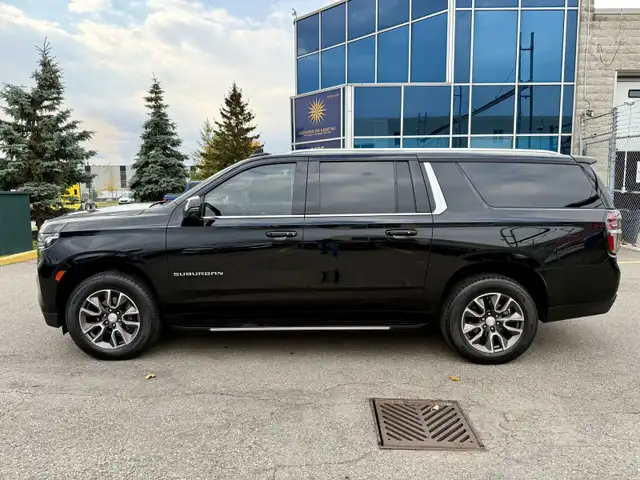 2022 Chevrolet Suburban LT - DURAMAX DIESEL! - Photo 17