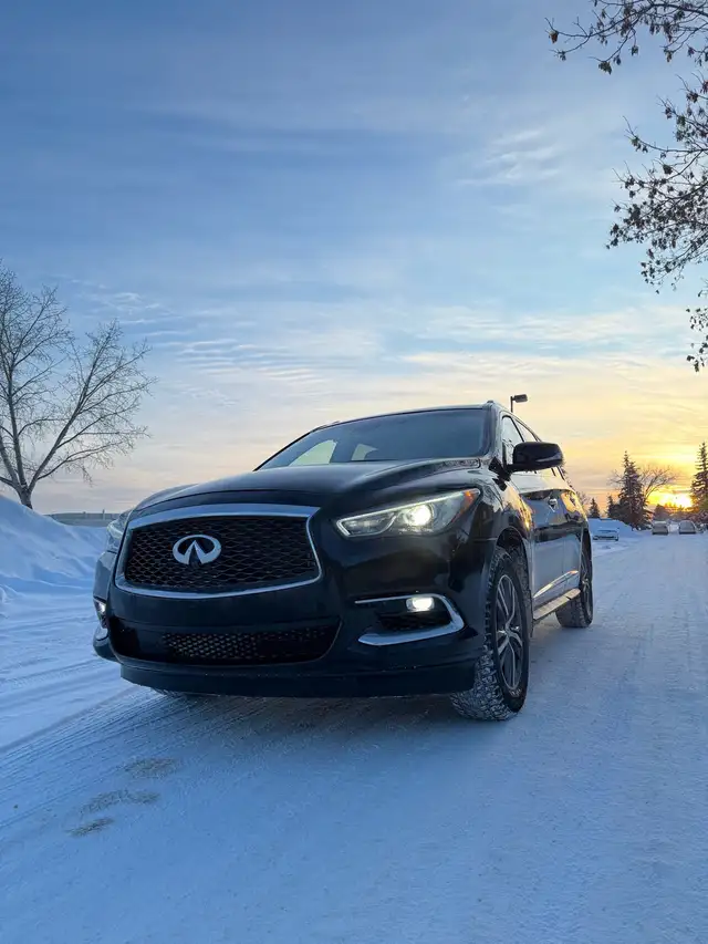 2019 Infiniti QX60 LUXE AWD — 7 Passenger SUV