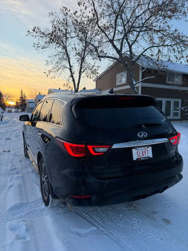 2019 Infiniti QX60 LUXE AWD — 7 Passenger SUV - Photo 6